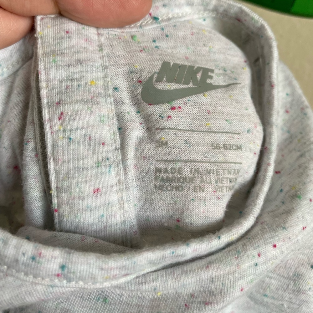 Girls Nike Grey 3M Romper - Picture 2 of 3